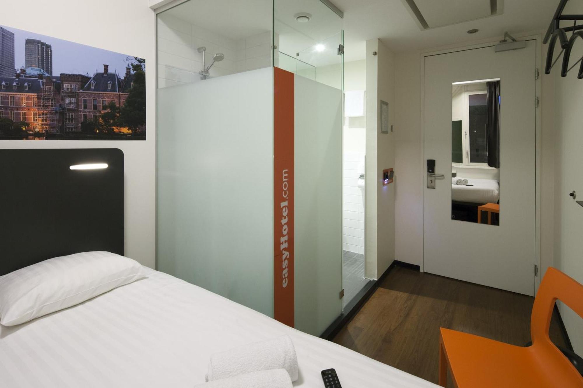 Easyhotel The Hague City Centre Экстерьер фото