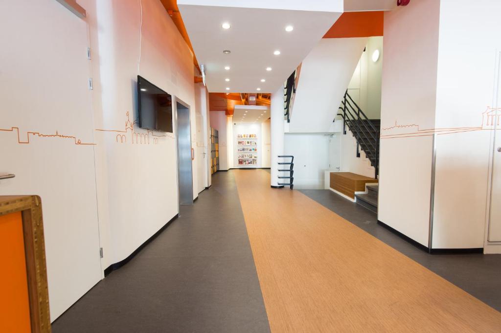 Easyhotel The Hague City Centre Экстерьер фото